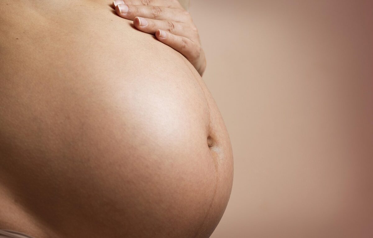 pregnant-2635034_1280-1200x765.jpg